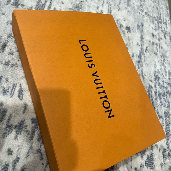 Louis Vuitton MM never full cherry πππ - Picture 12 of 16